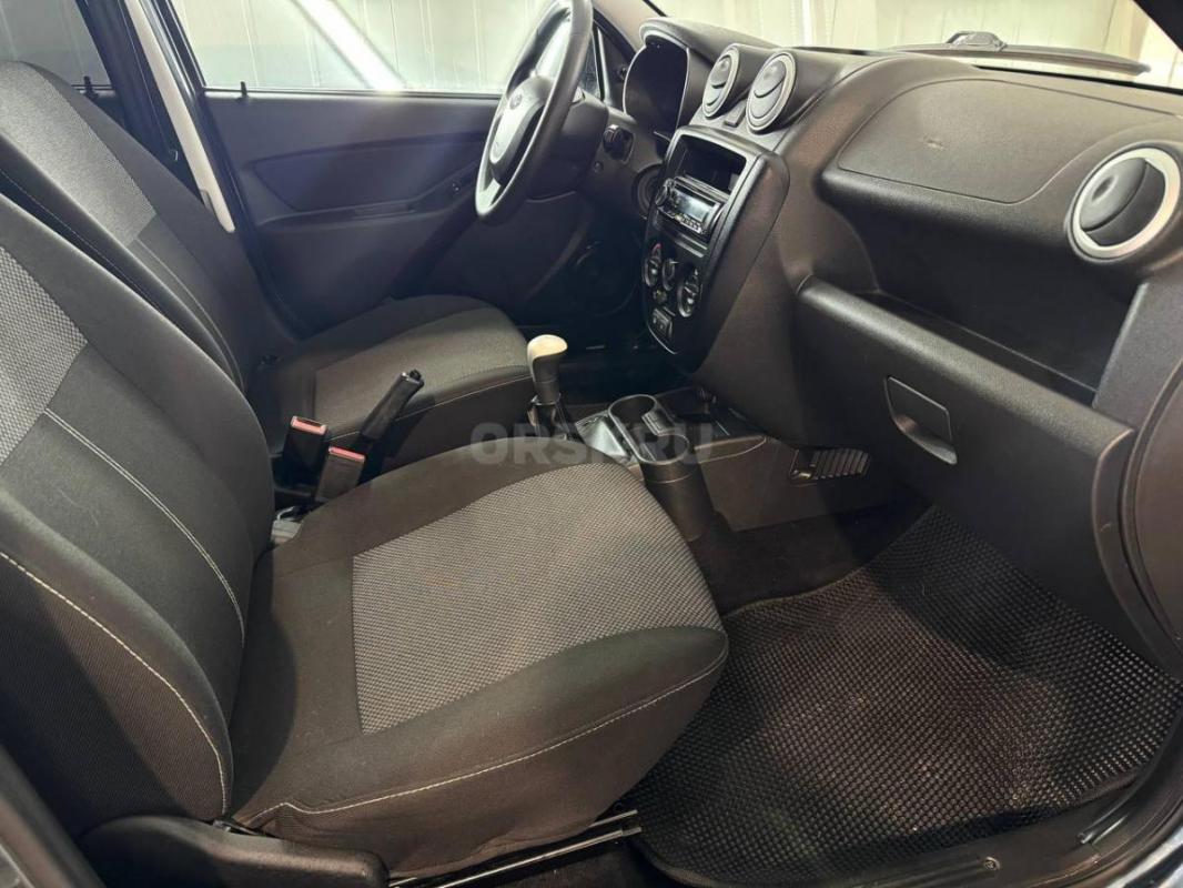 В продаже Lada Grantа 2014 года,в хорошем техническом и внешнем состоянии. - Орск