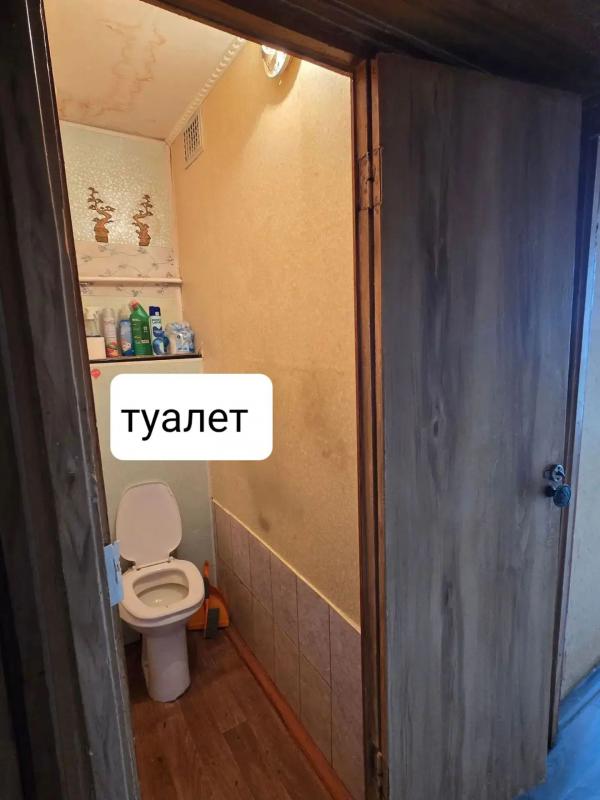 Продаётся уютная квартира с  изолированными комнатами на четвёртом этаже панельного дома. - Новотроицк
