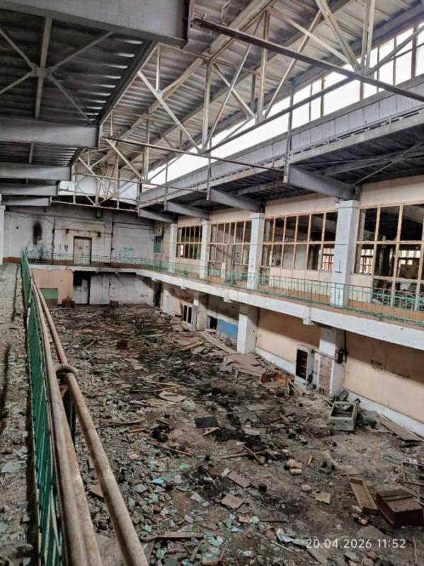 Продам нежилое помещение площадью 1700 кв. - Орск