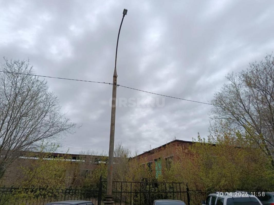 Продам нежилое помещение площадью 1700 кв. - Орск