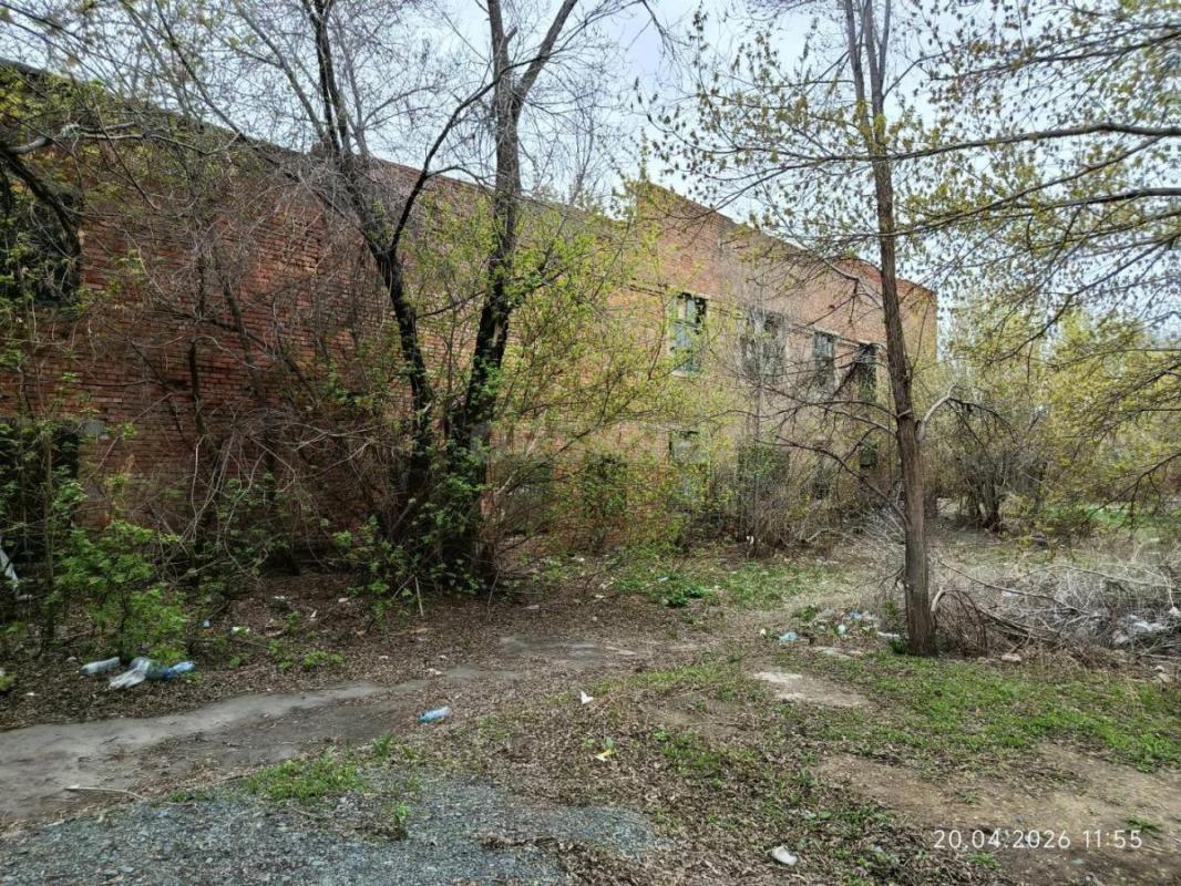 Продам нежилое помещение площадью 1700 кв. - Орск