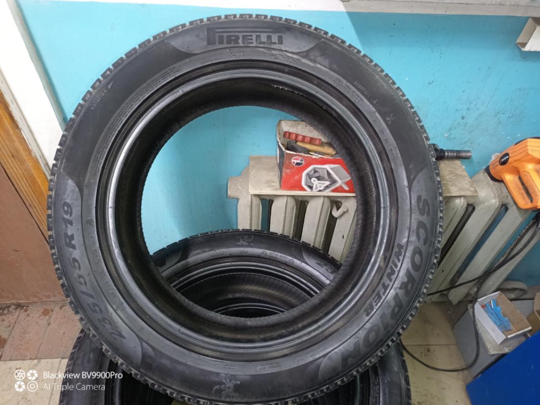 Продам зимние шины (липучка)
Pirelli - импортного производства
235*55*19
в идеальном состоянии (п - Новотроицк