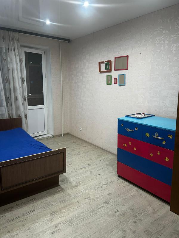 Продам 2- комнатную квартиру, расположена по адресу: ул. - Новотроицк