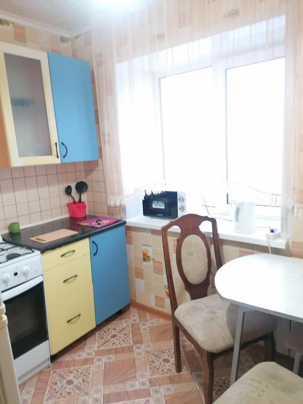 Уютная квартира на комфортном этаже в районе нового сквера на площади Ленина. - Новотроицк