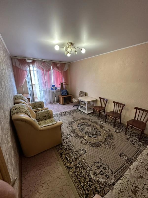 Продам 2 ком квартиру в центре города на 4 этаже 9этажного дома. - Новотроицк