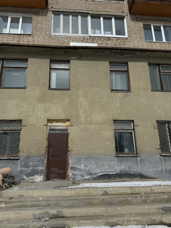 Коммерческая недвижимость
под офис, для организации и в аренду
2 (второй цокольный) этаж
первая л - Новотроицк