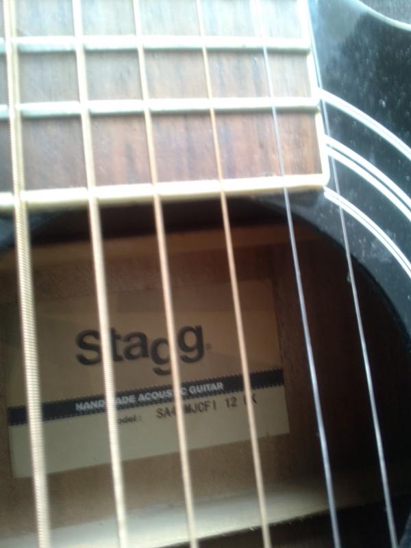 Продам электроакустическую 12ти струнную гитару "Stagg"HANDMDE SA40MJCFI12BK,цвет черный. - Новотроицк
