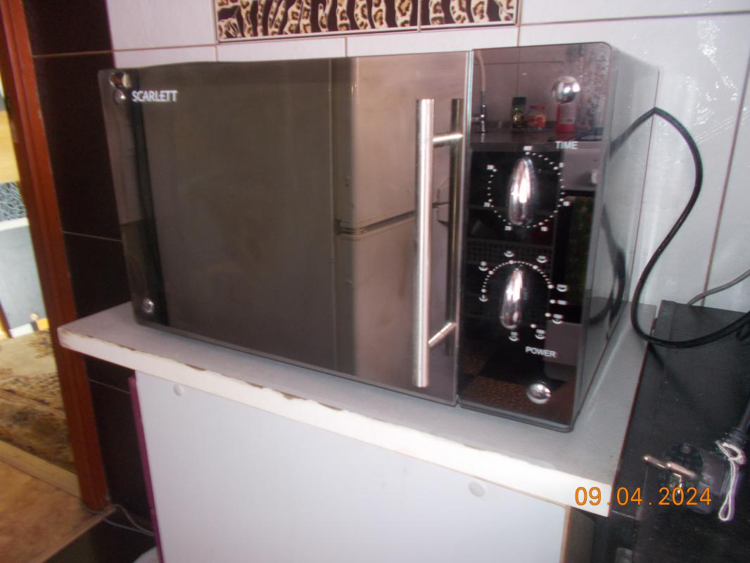 продам микроволновую печь "SCARLETT"цвет чёрное зеркало габариты(шир47см, глубина33см,высо - Новотроицк