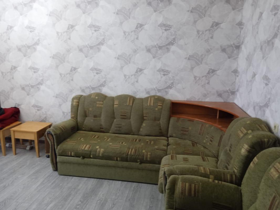 Сдается на длительный срок 2-комнатная квартира чистая , теплая с ремонтом по адресу Комарова 7. - Новотроицк