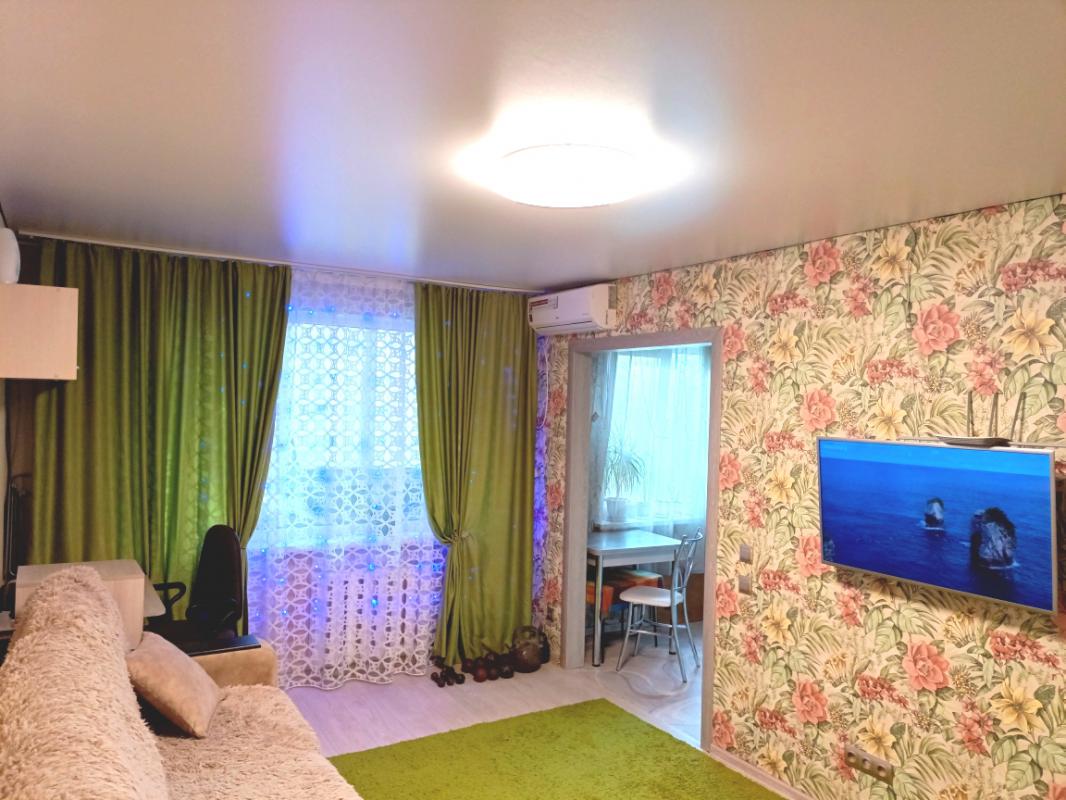 Сдам в аренду 2 комнатную квартиру на длительный срок, имеется все для комфортного проживания, мебел - Новотроицк