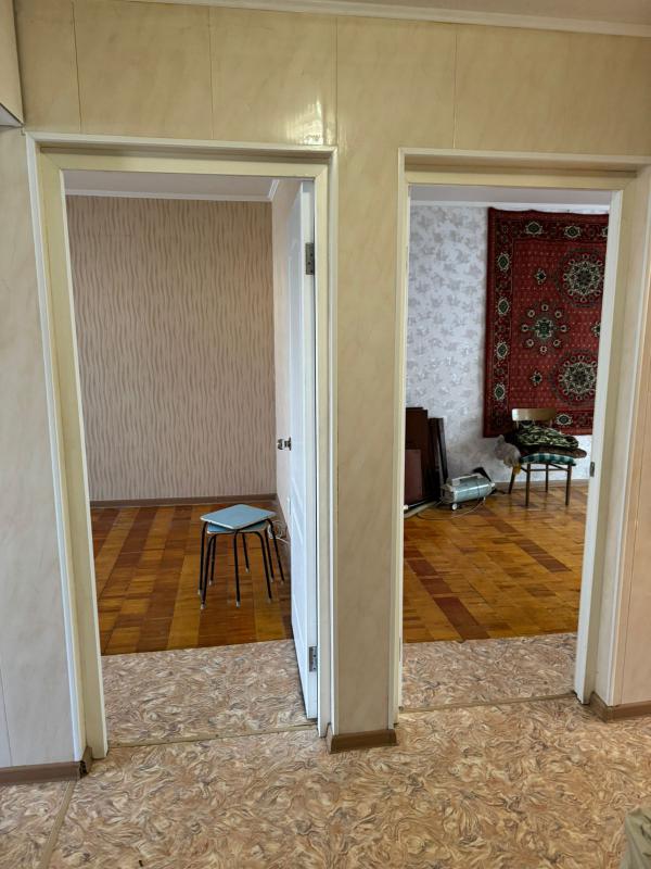 Продаётся просторная 3-комнатная квартира площадью 60.7 квадратных метров на третьем этаже пятиэтажн - Новотроицк