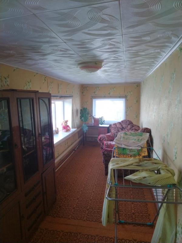 Продается кирпичный дом 80м2, 4 комнаты, высокие потолки, с гаражом, с насаждениями, уч-ок 11 сот. - Новотроицк