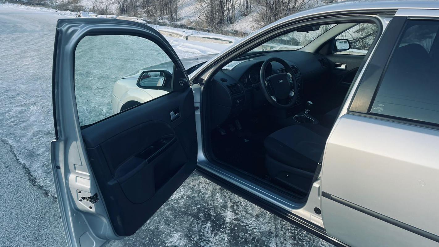 Продается Ford Mondeo, 2002 года

Без ДТП

В родном окрасе

Комплектация:

- усилитeль руля - Новотроицк