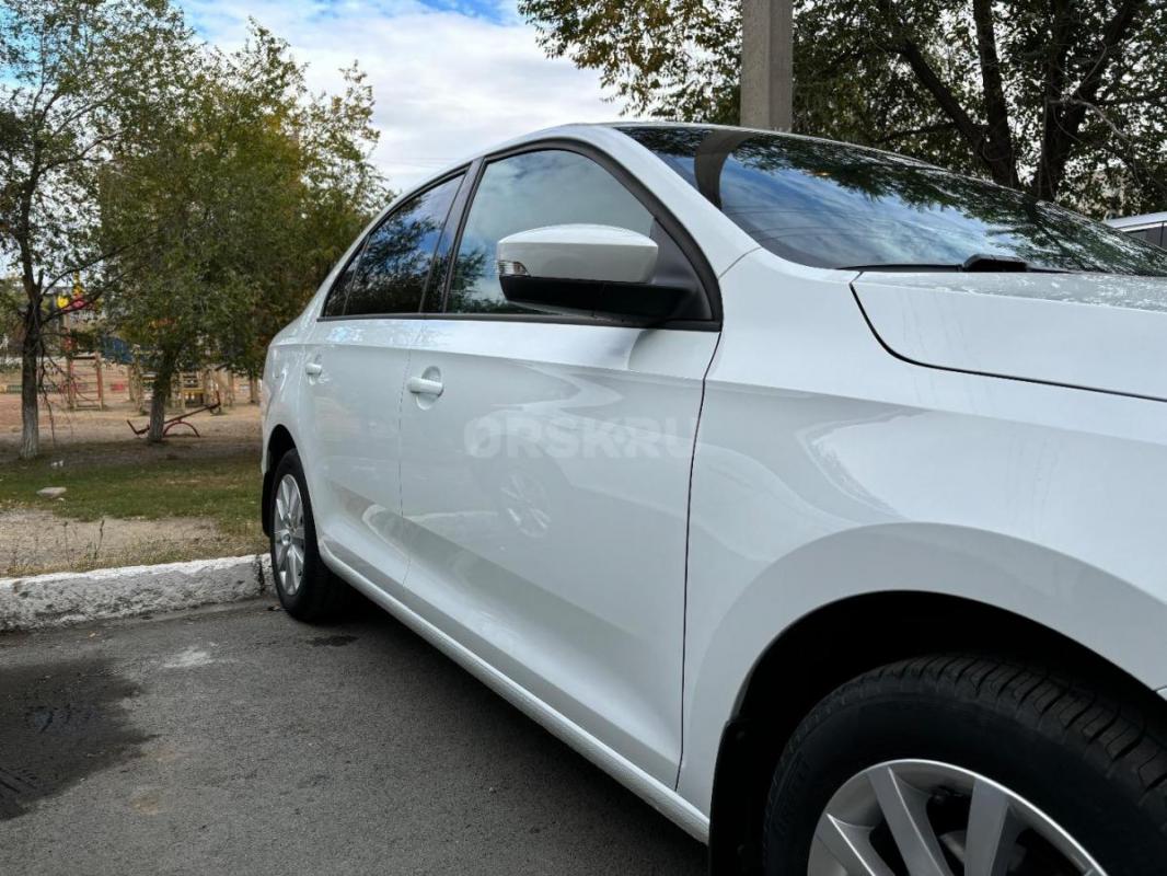 Продам автомобиль SKODA RAPID, состояние НОВОГО автомобиля, 30 тыс. - Орск