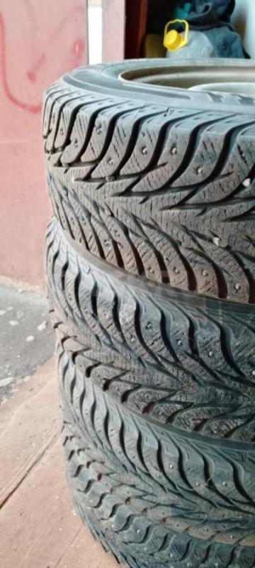 Продам зимние шины  Vokohama на штамповках на Ваз 175/65 R-14 - Орск