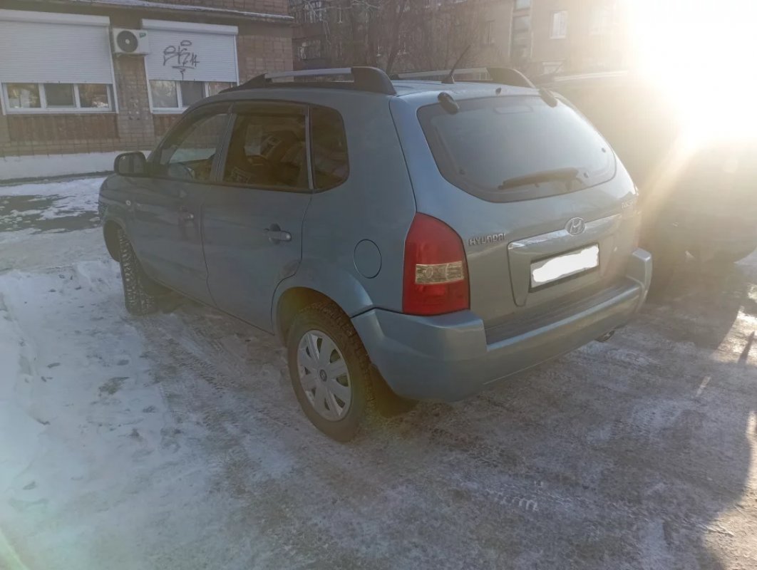 Продам автомобиль Hyundai Tucson, 2006 год, пробег 114000км, 3 владельца, машина в хорошем состоянии - Гай