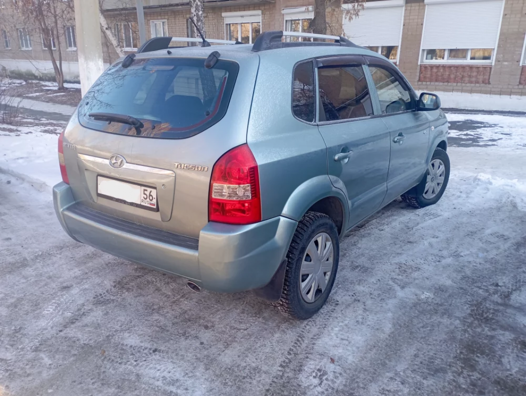 Продам автомобиль Hyundai Tucson, 2006 год, пробег 114000км, 3 владельца, машина в хорошем состоянии - Гай