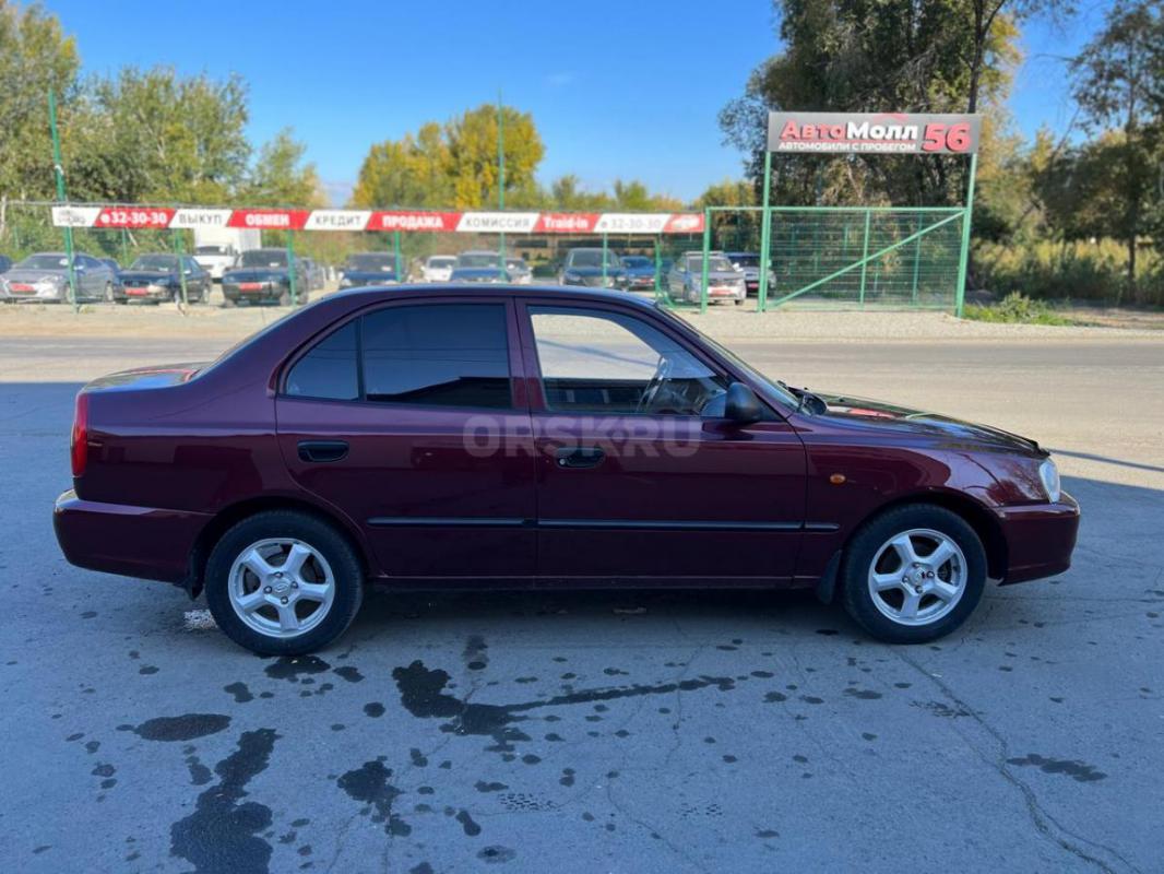 Продается Hyundai Accent год 2008 отличный маневренный экономичный автомобиль! - Орск