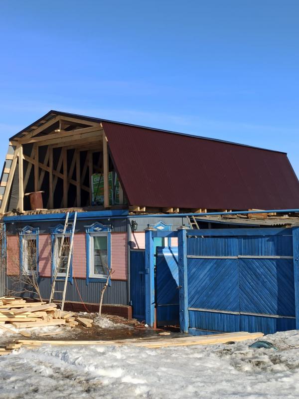 Бригада опытных строителей качественно и быстро выполнят:
Ремонт кровель, устранение протечек. - Новотроицк