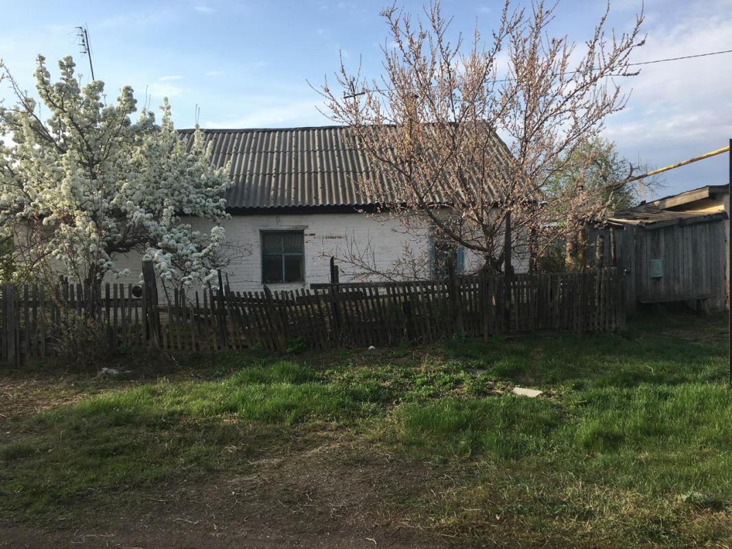 Продам дом в п. - Новотроицк