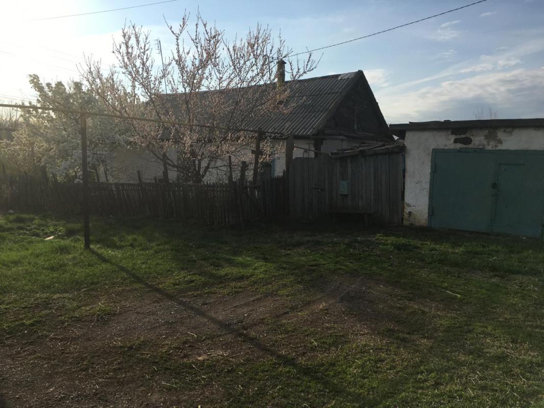 Продам дом в п. - Новотроицк