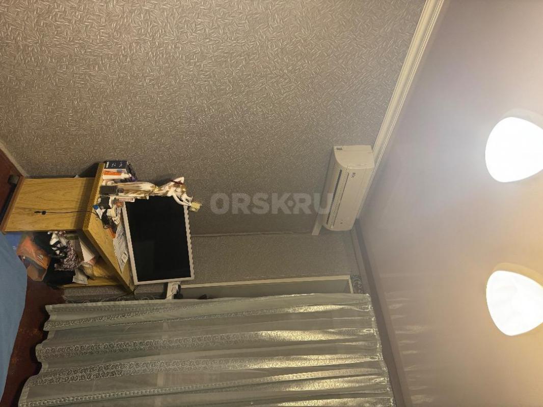 Срочно продам двух комнатную квартиру на остановке Тбилисская. - Орск