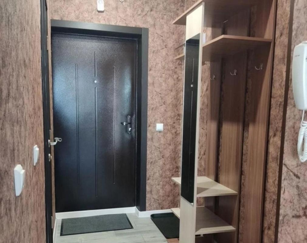 Сдам в аренду на долгосрочный период семье или семье с ребенком рассмотрим варианты с заселение с жи - Не указан