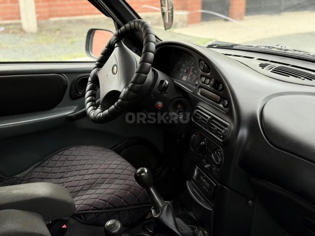 Продам Niva Chevrolet 2006 года в живом хорошем состоянии. - Орск