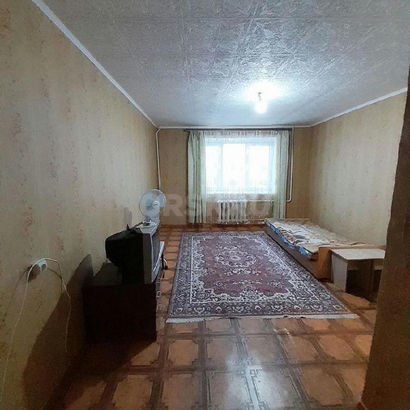 Продам просторную однокомнатную квартиру на пятом этаже, пятиэтажного кирпичного дома (МЖК) по адрес - Орск