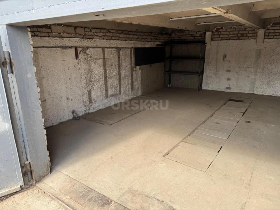 Продам капитальный гараж 5м х 6м  30кв. - Орск