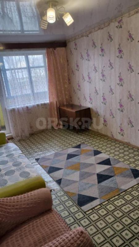 Продам 2-х комнатную &quot;чистую&quot; без долгов, ограничений квартиру от собственника 3/5 - Орск
