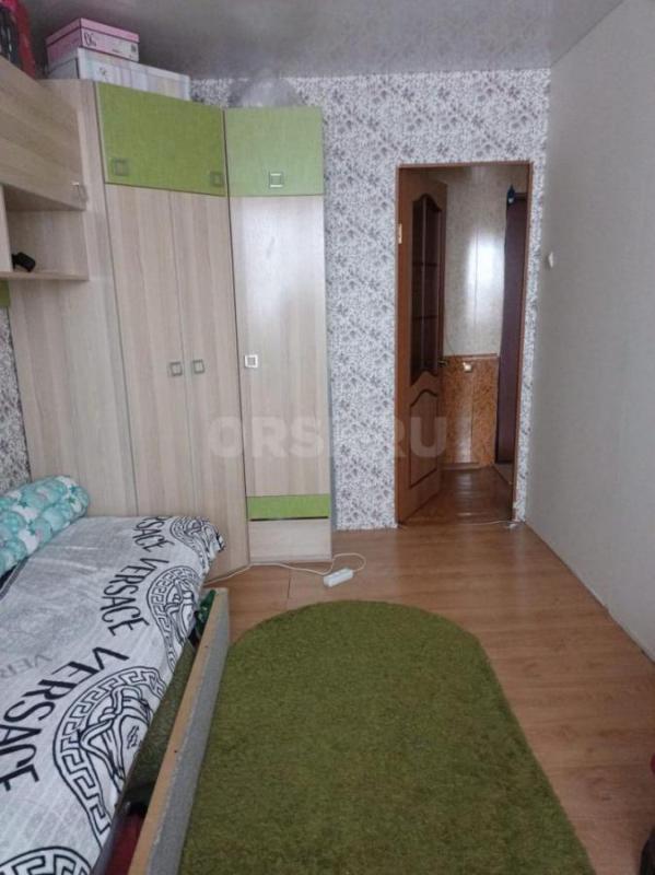 Продается очень теплая, светлая трехкомнатная квартира, площадью 56.9 кв. - Орск