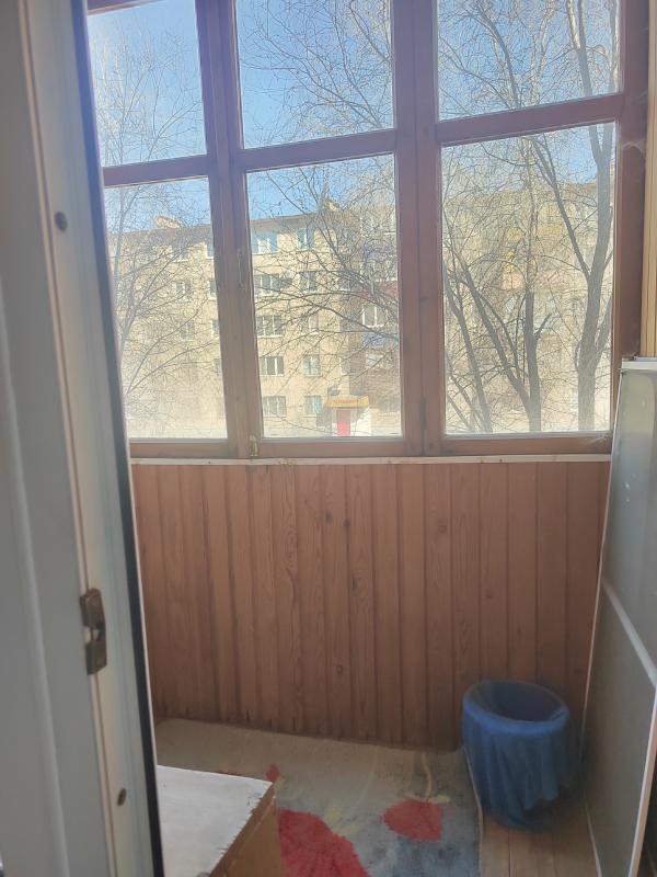 Продаётся трехкомнатная квартира,  расположена на 2 этаже пятиэтажного кирпичного дома по ул. - Новотроицк