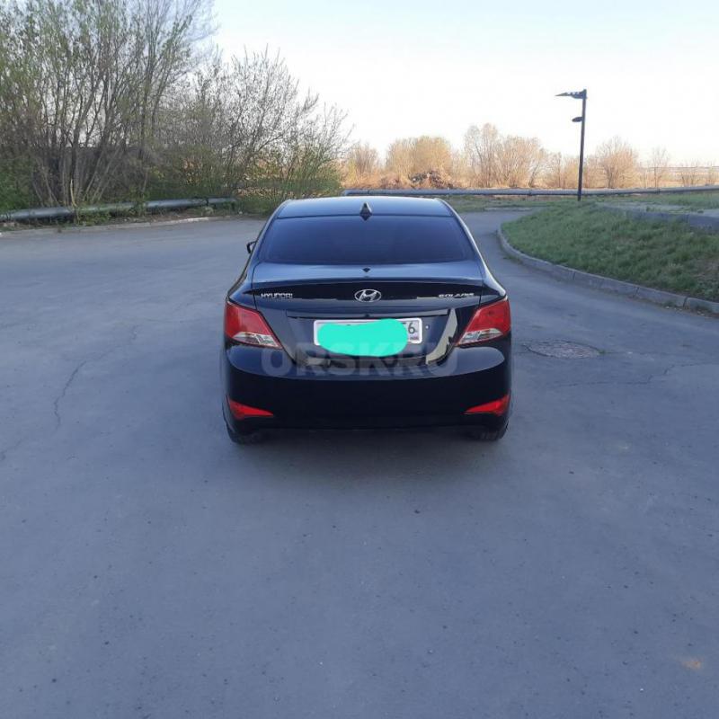 Продам Hyndai Solaris 2015г, экспл.2016г., ДВС 1.6.,КПП 6-ступ., ГУР,ЭСП,кондиционер и т. - Орск