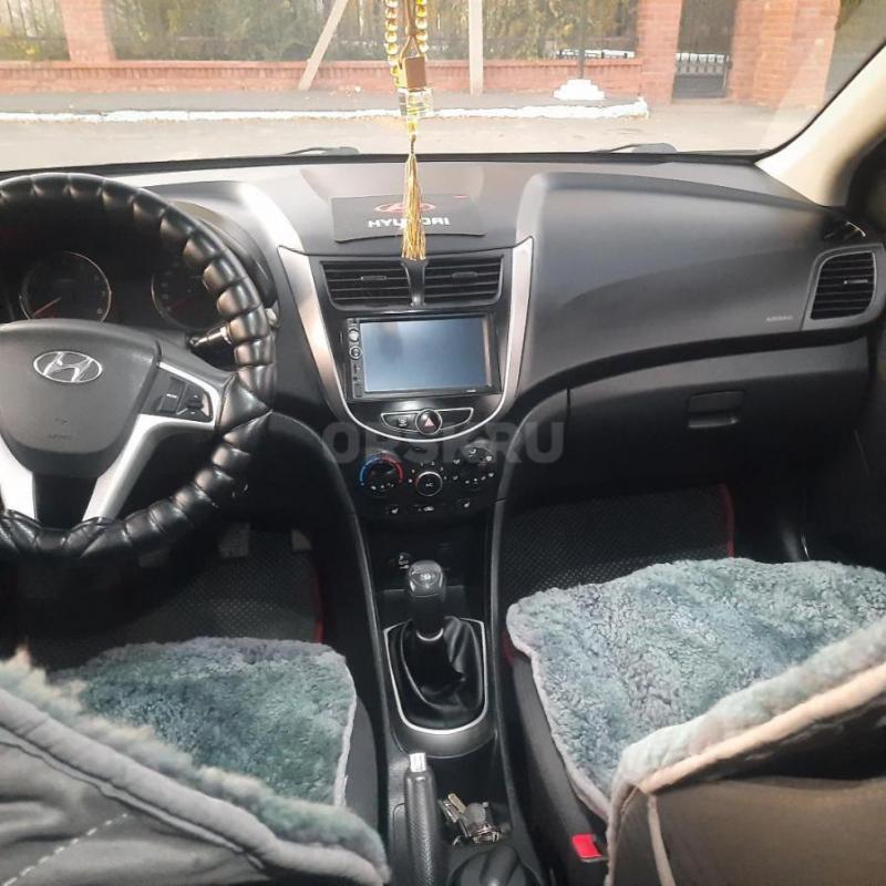 Продам Hyndai Solaris 2015г, экспл.2016г., ДВС 1.6.,КПП 6-ступ., ГУР,ЭСП,кондиционер и т. - Орск