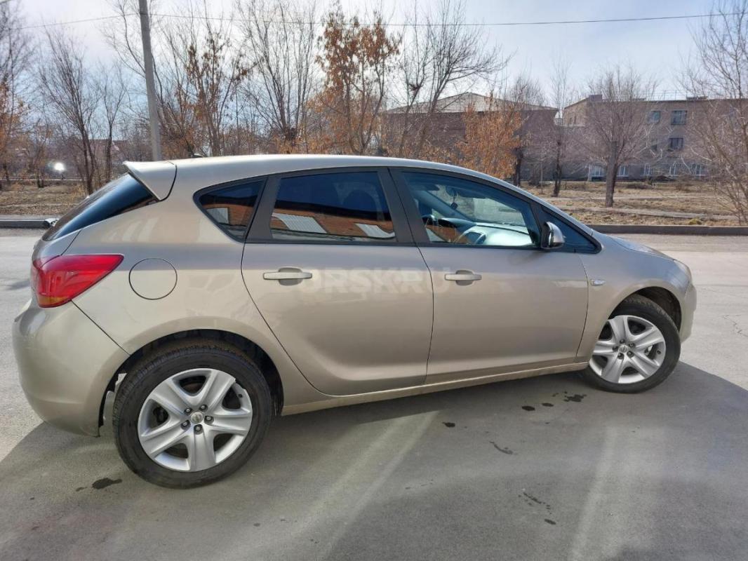 Срочно Продам OPEL ASTRA, Эксплуатация с 2012г. - Орск