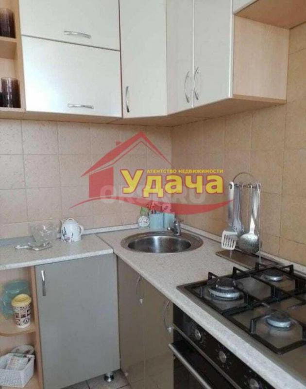 Продаю квартиру в центре города - остановка &amp;quot;Луч&amp;quot;. - Орск
