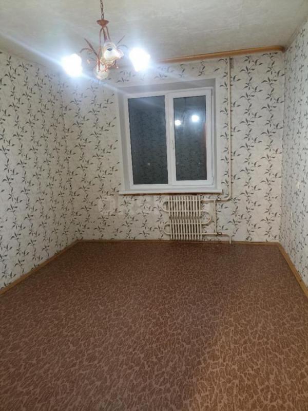 Сдам 2-комнатную квартиру на длительный срок в р-не 6 школы по адресу ул. - Орск