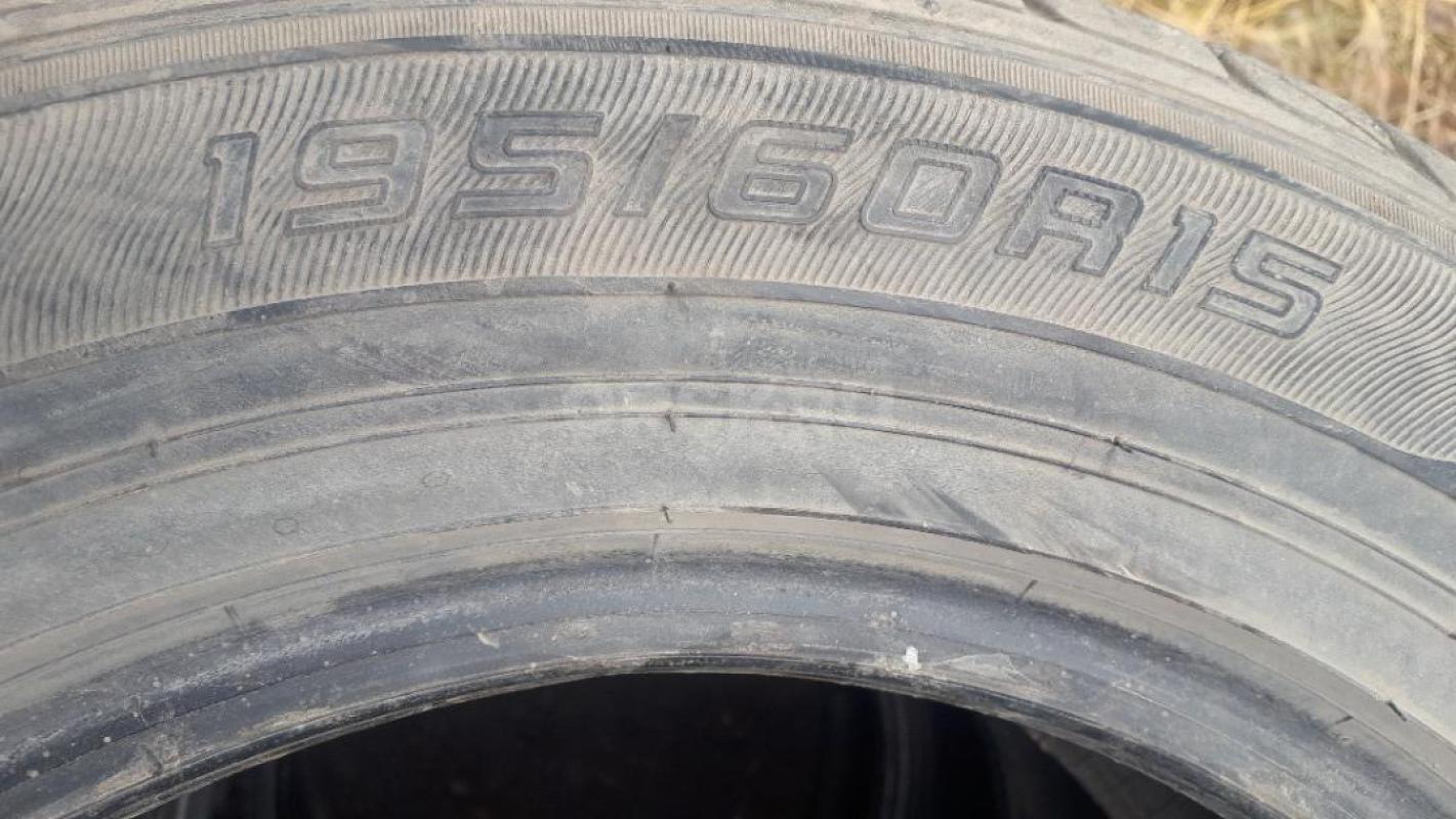 Шины r15 195/60 Dunlop,в отличном состоянии. - Орск