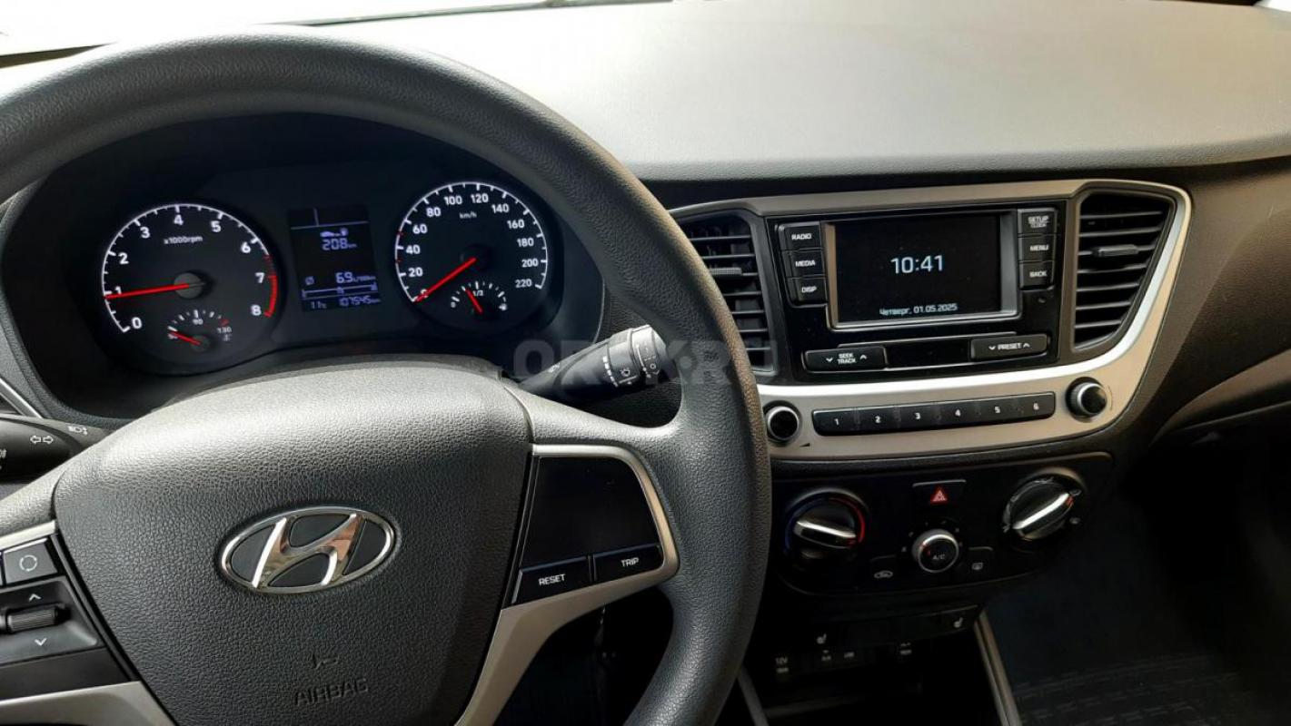 Hyundai Solaris 1.6 MT 2017 г. - Орск