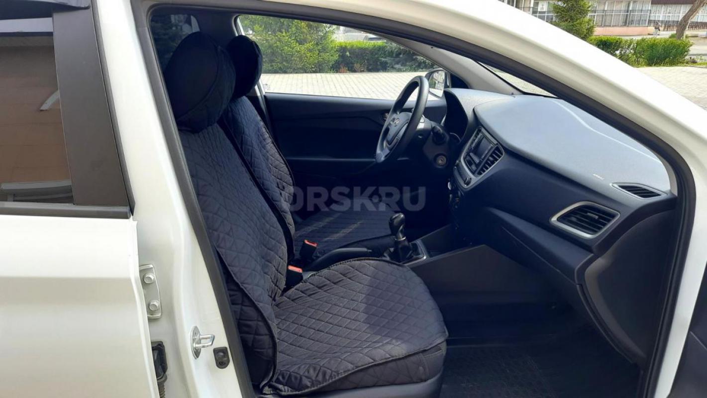 Hyundai Solaris 1.6 MT 2017 г. - Орск