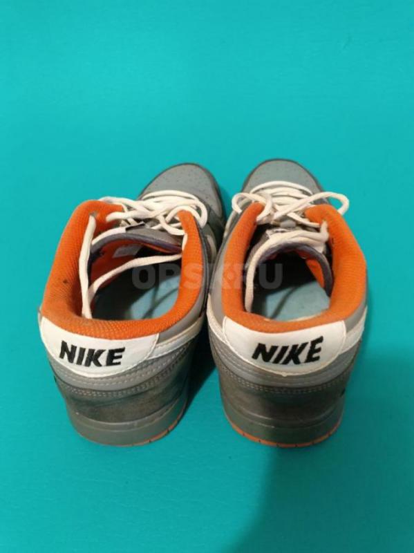 Продам мужские кроссовки  43 размера .фирмы &quot;NIKE&quot;  в отличном состоянии серого цв - Орск