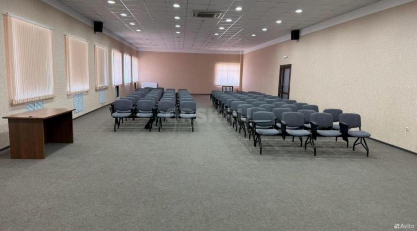 Сдаются в Аренду помещение Конференц-зала 212 кв м  в здании гостиницы ФИЕСТА по адресу: Орск, Вокза - Орск