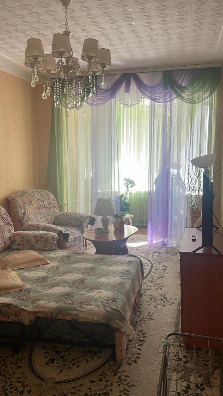 3х комнатная квартира старого типа с ремонтом - Новотроицк
