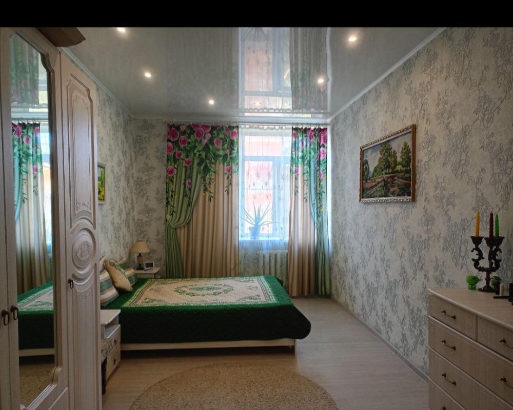 🏠 Продам 3-комнатную квартиру, на третьем этаже трёхэтажного дома, 90 кв. - Новотроицк