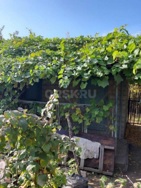Продается участок, площадью 7 соток, расположенный в районе остановки «2-я Садовая». - Орск