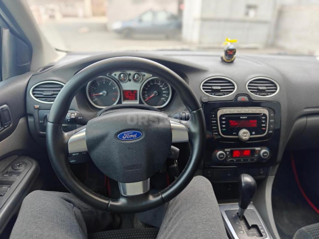 Ford FOCUS II 2008 года (переходная модель, салон рестайлинг). - Орск