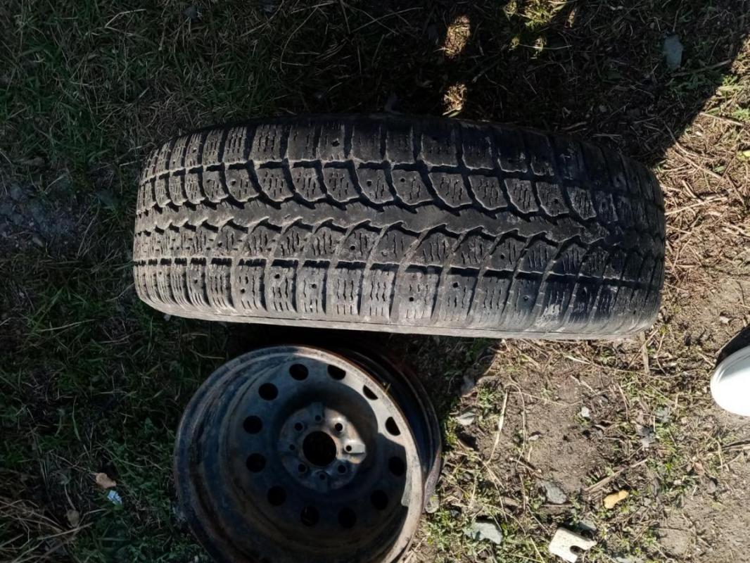 1дискР14 (4-98)старый штамп с 9ки зимний баллон, на прицеп или запаску - Орск