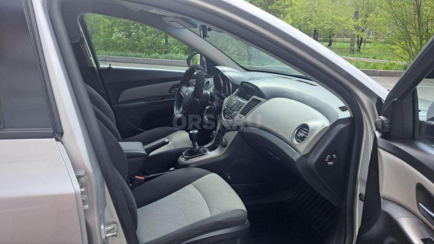 Chevrolet Cruze 2013г.э. 1.6 МТ. - Орск