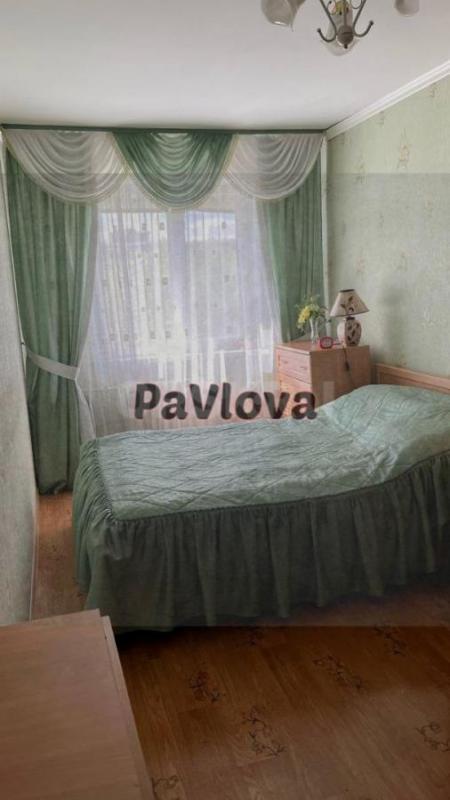Продается двухкомнатная квартира, расположенная на 5 этаже пятиэтажного, панельного дома по адресу: - Орск